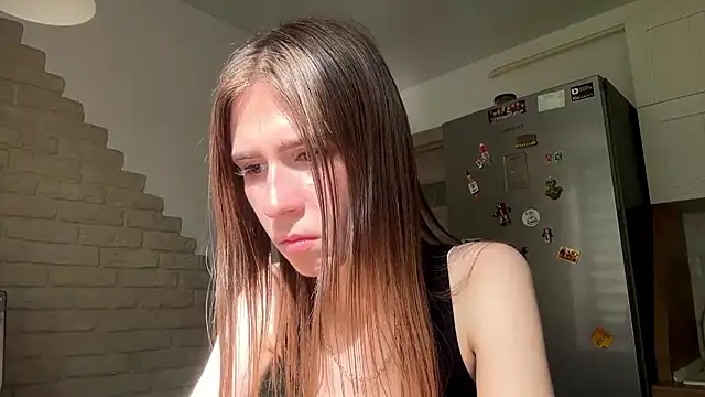 Snapshot of ZaraGuyette chatting on 19, 7, 2026 ZaraGuyette online show from 19, 7, 2026