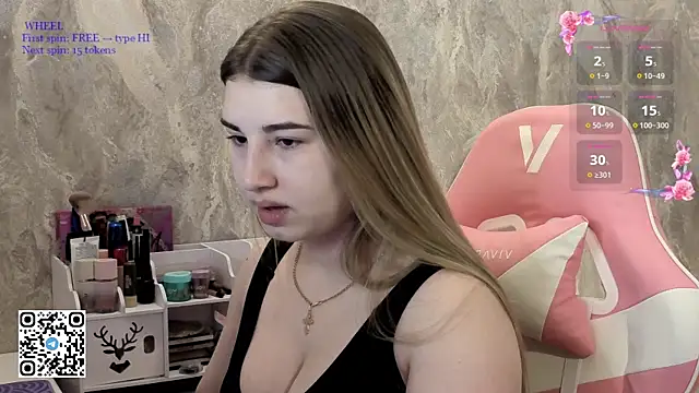Snapshot of softiekitty chatting on 18, 5, 2026 softiekitty online show from 18, 5, 2026