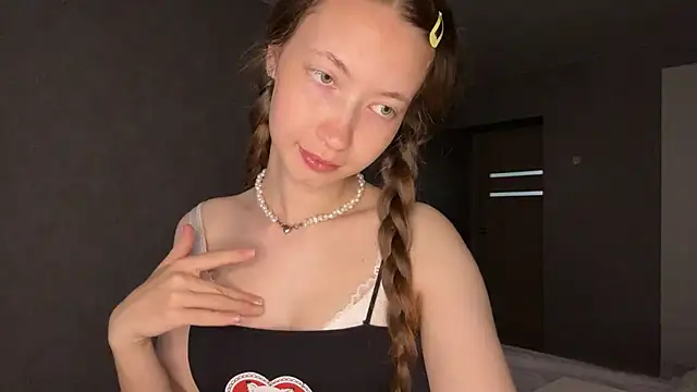 Snapshot of Emily_Mur_ chatting on 29, 5, 2026 Emily Mur online show from 29, 5, 2026