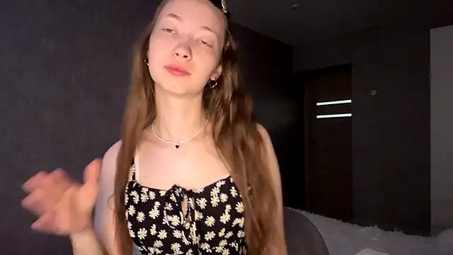 Emily Mur  online show from 13, 7, 2026