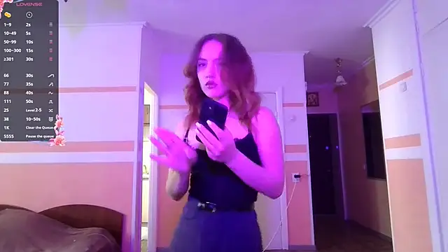 Snapshot of JulianeHedgpeth chatting on 1, 6, 2026 JulianeHedgpeth online show from 1, 6, 2026