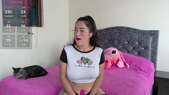 Snapshot of cami_suarez chatting on 30, 5, 2026 cami suarez online show from 30, 5, 2026