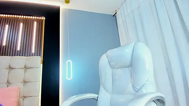 Snapshot of Amara_lune chatting on 29, 5, 2026 Amara lune online show from 29, 5, 2026