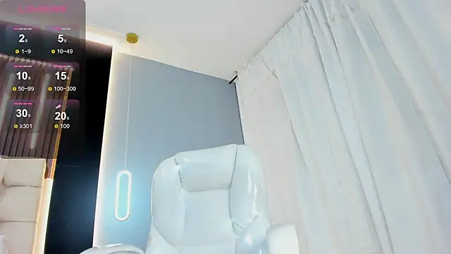 Snapshot of Amara_lune chatting on 30, 5, 2026 Amara lune online show from 30, 5, 2026