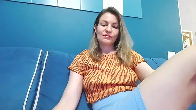 Snapshot of Margarett chatting on 13, 5, 2026 Margarett online show from 13, 5, 2026