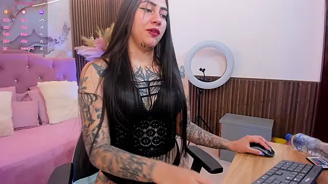 Snapshot of Kiara_tay chatting on 11, 7, 2026 Kiara tay online show from 11, 7, 2026
