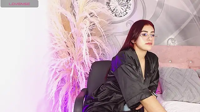 Snapshot of Ana_sofia13 chatting on 19, 5, 2026 Ana sofia13 online show from 19, 5, 2026
