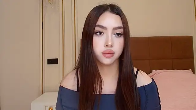 maddie perezz online show from 19, 5, 2026