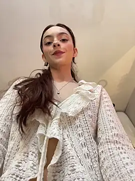 LucianaAriaas online show from 20, 5, 2026