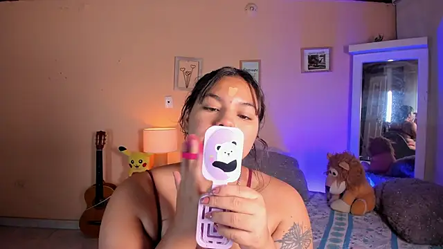 Snapshot of naomy_ruiz_ chatting on 29, 5, 2026 naomy ruiz online show from 29, 5, 2026