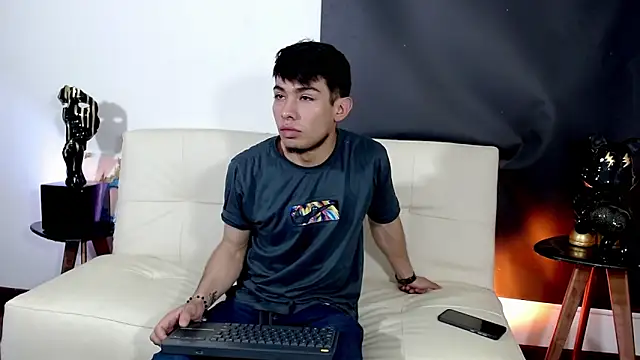Snapshot of juancho_wild chatting on 19, 5, 2026 juancho wild online show from 19, 5, 2026