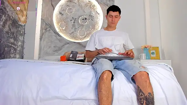 Diamondss 1 online show from 14, 7, 2026