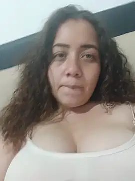 Snapshot of amaia_15 chatting on 9, 6, 2026 amaia 15 online show from 9, 6, 2026