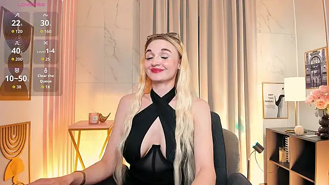 Snapshot of Mila__Lux chatting on 16, 6, 2026 Mila Lux online show from 16, 6, 2026