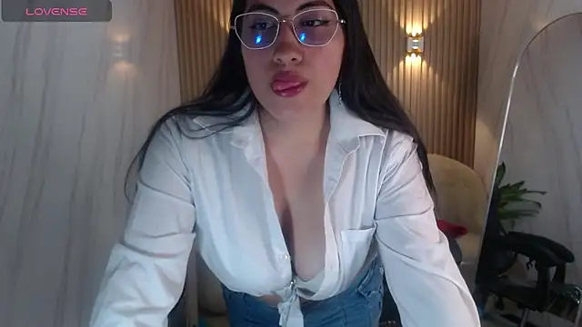 Snapshot of Violett_tf chatting on 28, 5, 2026 Violett tf online show from 28, 5, 2026
