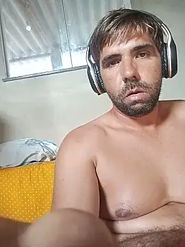 Snapshot of Rodrigo123hjsbdnd chatting on 24, 5, 2026 Rodrigo123hjsbdnd online show from 24, 5, 2026