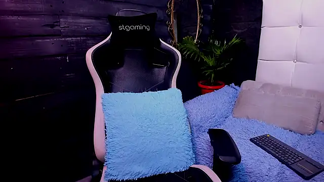 Snapshot of Victoria_kyler chatting on 16, 5, 2026 Victoria kyler online show from 16, 5, 2026