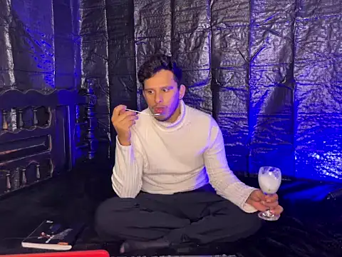 Snapshot of kyzian chatting on 20, 5, 2026 kyzian online show from 20, 5, 2026