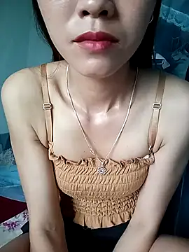 Snapshot of Suly-sweet chatting on 18, 6, 2026 Suly-sweet online show from 18, 6, 2026