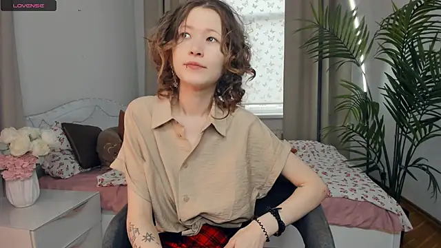 Snapshot of EstellaZion chatting on 29, 5, 2026 EstellaZion online show from 29, 5, 2026