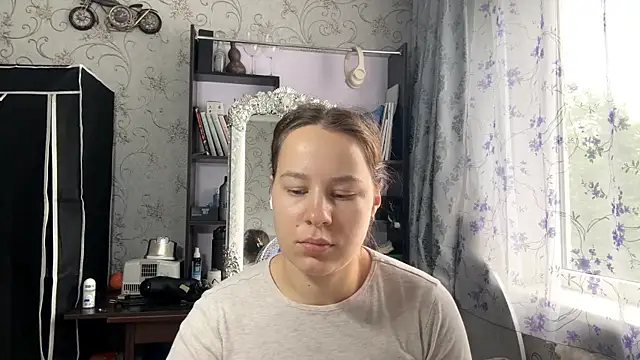 KathyrnEdmison online show from 26, 5, 2026