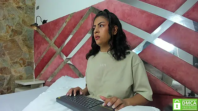 keylli vega online show from 15, 5, 2026