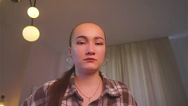 Snapshot of ChanellMinacci chatting on 27, 5, 2026 ChanellMinacci online show from 27, 5, 2026