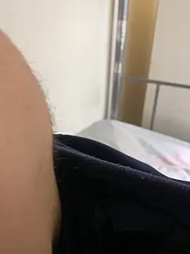 hott-boyyy online show from 28, 5, 2026