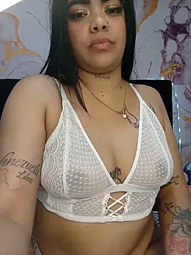 Snapshot of luxuryluna chatting on 15, 5, 2026 luxuryluna online show from 15, 5, 2026
