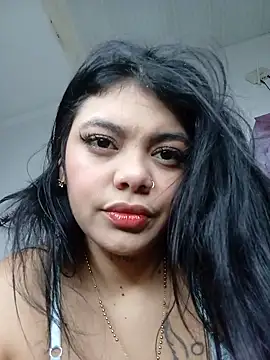 Snapshot of luxuryluna chatting on 7, 7, 2026 luxuryluna online show from 7, 7, 2026
