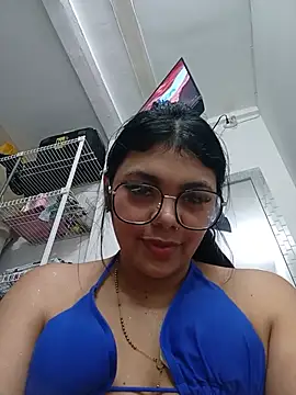 Snapshot of luxuryluna chatting on 12, 7, 2026 luxuryluna online show from 12, 7, 2026