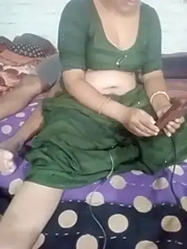 Snapshot of Hindicouple1 chatting on 31, 5, 2026 Hindicouple1 online show from 31, 5, 2026
