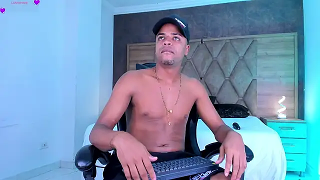 Snapshot of TaylorClay_ chatting on 23, 5, 2026 TaylorClay online show from 23, 5, 2026
