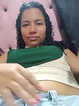 Snapshot of TamaraaHoney chatting on 2, 7, 2026 TamaraaHoney online show from 2, 7, 2026