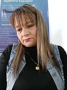 Snapshot of KAREN--03 chatting on 11, 7, 2026 KAREN--03 online show from 11, 7, 2026