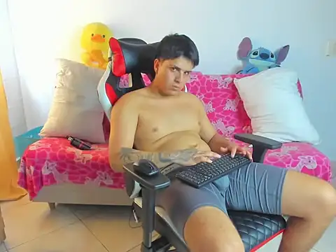 Snapshot of alexerdiego chatting on 20, 5, 2026 alexerdiego online show from 20, 5, 2026