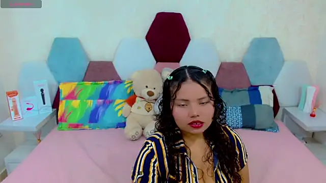 sexy duo girl online show from 29, 5, 2026