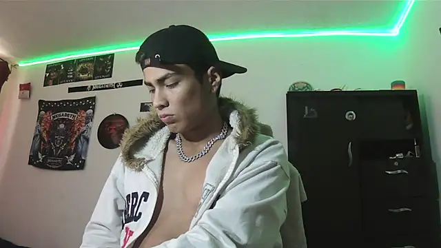 Fenix hardcock online show from 28, 5, 2026