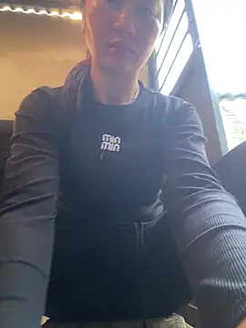 Linda-babyy online show from 25, 5, 2026