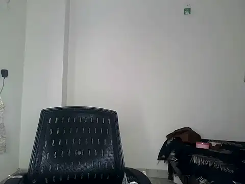 Snapshot of priyanks_sharma37 chatting on 27, 6, 2026 priyanks sharma37 online show from 27, 6, 2026
