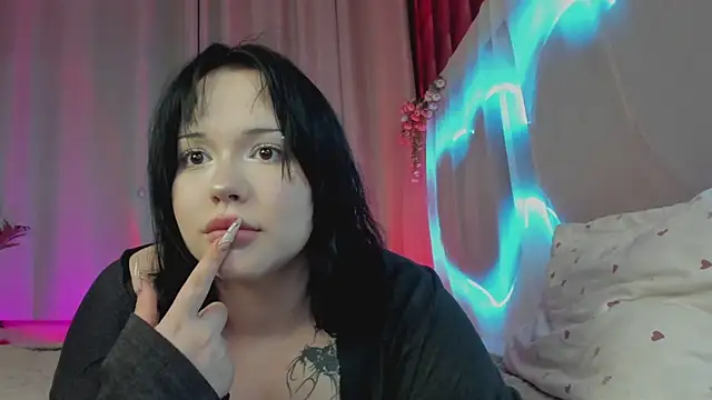 Snapshot of KittyNuarr chatting on 7, 7, 2026 KittyNuarr online show from 7, 7, 2026