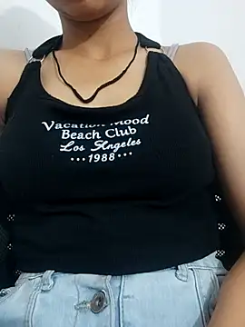 Snapshot of sexy_rubina89 chatting on 8, 7, 2026 sexy rubina89 online show from 8, 7, 2026