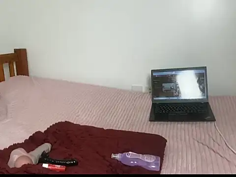 ladymystiquee1 online show from 4, 7, 2026