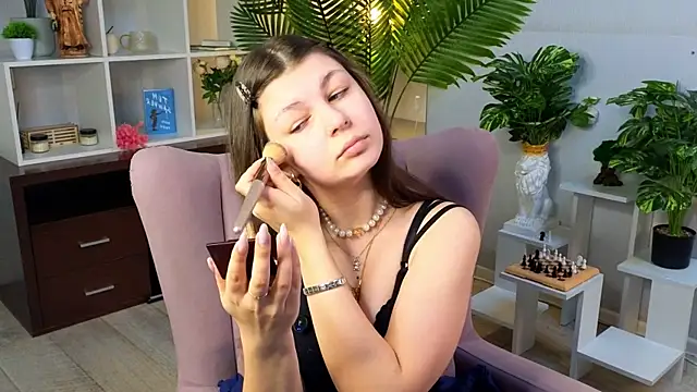 Snapshot of RomanaBackus chatting on 19, 5, 2026 RomanaBackus online show from 19, 5, 2026