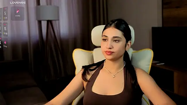 honeylanaa online show from 14, 7, 2026