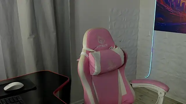 Snapshot of Mary_F0x chatting on 2, 6, 2026 Mary F0x online show from 2, 6, 2026