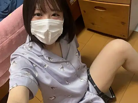 Snapshot of miniminimo_o chatting on 29, 5, 2026 miniminimo o online show from 29, 5, 2026