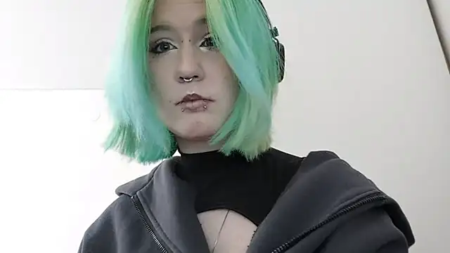 Snapshot of HunXena chatting on 18, 5, 2026 HunXena online show from 18, 5, 2026