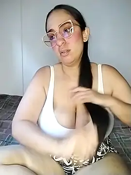Snapshot of Pamela_sa chatting on 16, 7, 2026 Pamela sa online show from 16, 7, 2026