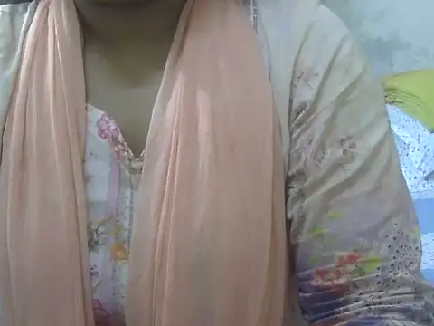 Snapshot of Begum_jan93 chatting on 24, 7, 2026 Begum jan93 online show from 24, 7, 2026
